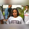 Os pais e amigos de João Pedro realizaram um protesto em frente ao Fórum do Rio antes do julgamento do recurso
