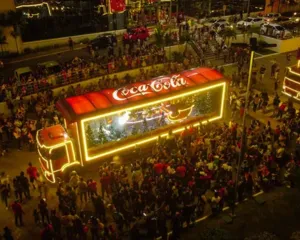 Imagem ilustrativa da imagem É hoje! Saiba por onde a Caravana da Coca-Cola vai passar em SG