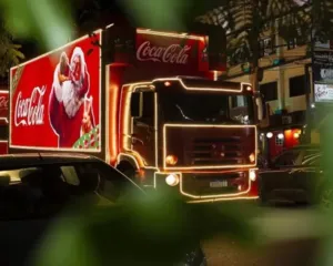 Imagem ilustrativa da imagem É hoje! Saiba por onde a Caravana da Coca-Cola vai passar em SG