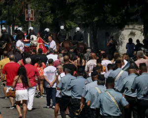 Imagem ilustrativa da imagem Festa para São Jorge: cavalgada sai do batalhão da PM em Niterói