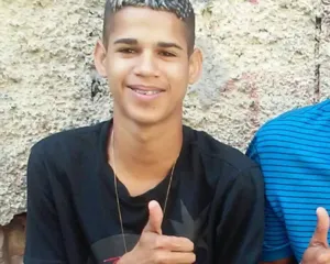 Imagem ilustrativa da imagem Justiça absolve policiais acusados de morte de jovem no Rio