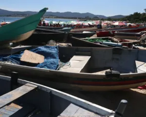 Imagem ilustrativa da imagem Secura do Canal de Itaipu prejudica pescadores de Niterói