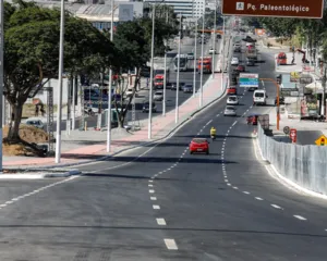 Imagem ilustrativa da imagem Via principal de Itaboraí recebe obras de reurbanização