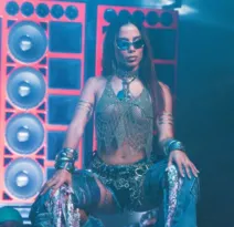 Imagem ilustrativa da imagem Anitta lança álbum gringo com batidão do funk carioca; veja clipe