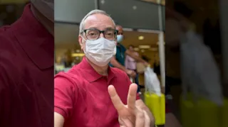 Imagem ilustrativa da imagem Apresentador da Globo tem alta do hospital após sofrer infarto