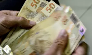 Imagem ilustrativa da imagem Veja quem recebe o Bolsa Família nesta segunda-feira (28)
