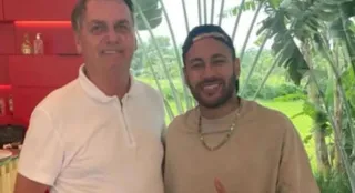 Imagem ilustrativa da imagem Bolsonaro visita Neymar em mansão do jogador no Rio