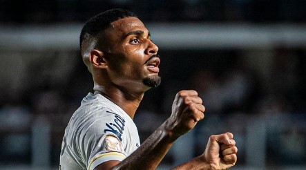 Imagem ilustrativa da imagem Botafogo negocia a contratação do zagueiro Joaquim, do Santos