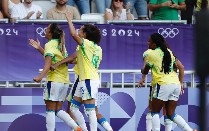 Imagem ilustrativa da imagem Brasil vence Nigéria, na estreia do futebol feminino na Olimpíada