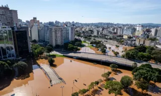 Imagem ilustrativa da imagem Chega a 100 o número de mortos na tragédia das chuvas no RS