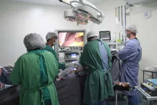 Imagem ilustrativa da imagem Cirurgia de vesícula guiada por vídeo volta a ser realizada no HLP
