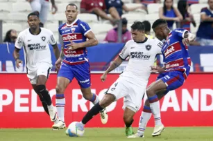 Imagem ilustrativa da imagem Com time misto, Botafogo arranca empate com o Fortaleza no Castelão