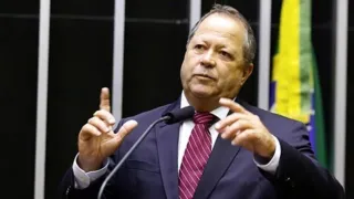 Imagem ilustrativa da imagem Comissão da Câmara decide manter Chiquinho Brazão preso