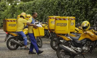 Imagem ilustrativa da imagem Correios anunciam concurso para carteiros com 3,2 mil vagas