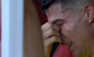 Imagem ilustrativa da imagem Cristiano Ronaldo tem crise de choro após time perder final