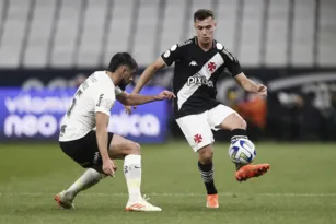 Imagem ilustrativa da imagem Embalado, Vasco encara o Corinthians a fim de quebrar longo tabu