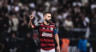 Imagem ilustrativa da imagem Everton Ribeiro chega a último dia de contrato sem renovar com Fla