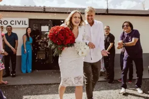 Imagem ilustrativa da imagem Ex-BBB prepara casamento após ganhar quase R$ 3 milhões na loteria