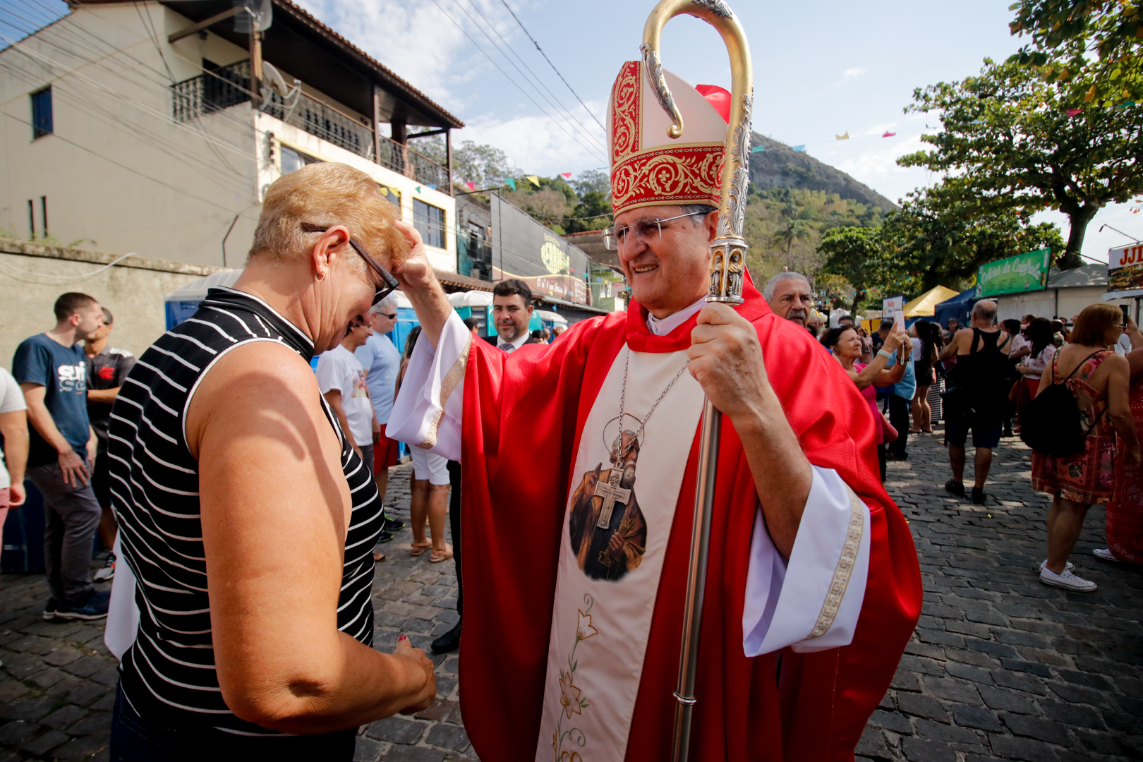 Imagem ilustrativa da imagem Festa de São Pedro atrai multidão de devotos em Jurujuba
