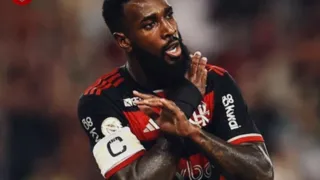 Imagem ilustrativa da imagem Flamengo ganha nos acréscimos e garante liderança do Brasileirão