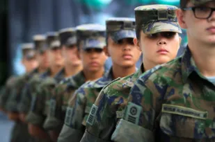 Imagem ilustrativa da imagem Forças Armadas permitirão alistamento de mulheres a partir de 2025