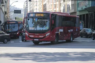 Imagem ilustrativa da imagem Ônibus mais caro em Niterói: saiba o que fazer para pagar menos