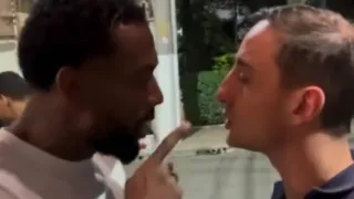 Imagem ilustrativa da imagem MC Nego do Borel leva tapa em briga com filho de jornalista; vídeo