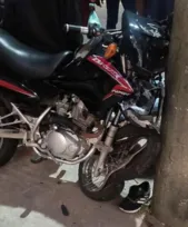 Imagem ilustrativa da imagem Motociclista morre ao bater contra poste em São Gonçalo