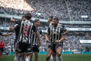 Imagem ilustrativa da imagem Na estreia de Coutinho, Vasco perde para o Atlético-MG