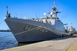 Imagem ilustrativa da imagem Navio da Marinha sairá de Niterói em apoio à população do RS