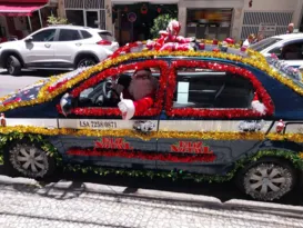 Imagem ilustrativa da imagem 'Papai Noel Taxista' doa brinquedos em Niterói neste sábado