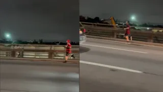 Imagem ilustrativa da imagem Perigo! Vídeo mostra torcedores do Fla a pé na Ponte Rio-Niterói