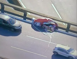 Imagem ilustrativa da imagem Queda de balão assusta motoristas na Ponte Rio-Niterói