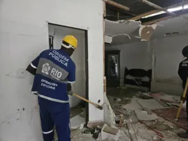 Imagem ilustrativa da imagem Retomada demolição de casas de luxo no Joá; veja imagens