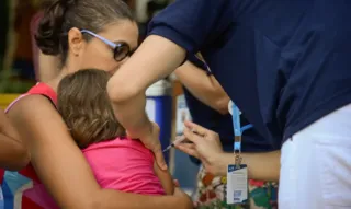 Imagem ilustrativa da imagem Rio recebe alerta para baixa vacinação contra a gripe