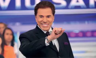 Imagem ilustrativa da imagem Silvio Santos recebe alta e se recupera em casa