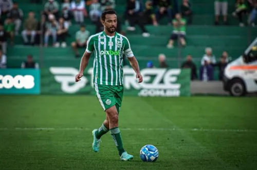 Nenê marcou sete gols e deu sete assistências na Série B