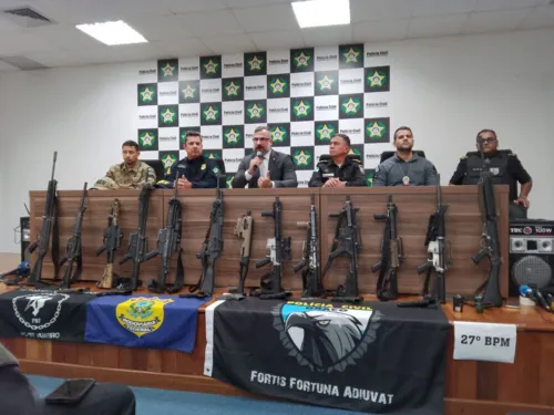 A operação resultou na apreensão de 19 armas