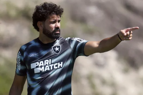 Diego Costa tem dois gols com a camisa do Botafogo