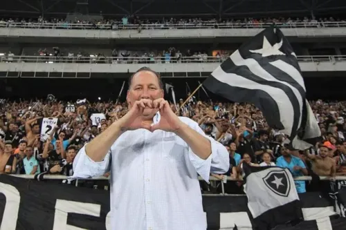 Dívida do Botafogo caiu de R$ 443 milhões para R$ 313 milhões