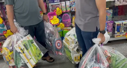 Estabelecimentos vistoriados ficam no conhecido Mercadão de Madureira