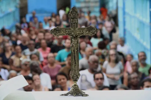 Padres apresentaram palavras de acalento, esperança, oração e intercessão