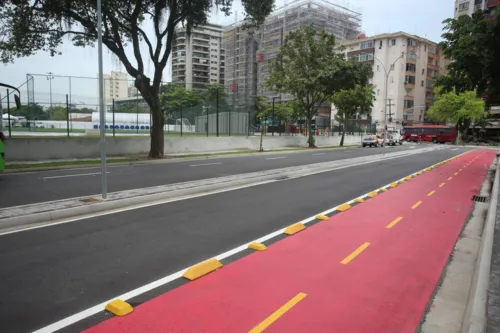 Rua General Osório recebeu mão inglesa, ciclovia e fiação subterrânea