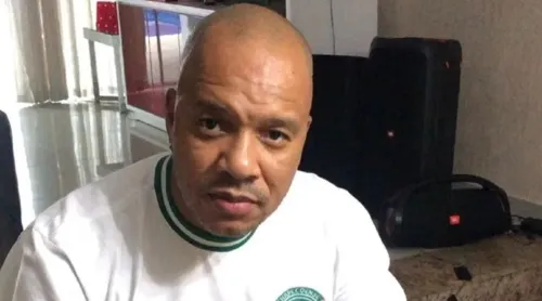 Anderson Leonardo, vocalista do Molejo, está internado desde o dia 27 de fevereiro