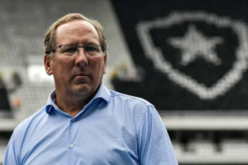 John Textor está trabalhando nos bastidores para reforçar o Botafogo em 2024