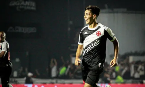 Vasco se prepara agora para enfrentar o Atlético-GO na próxima quarta-feira (17)