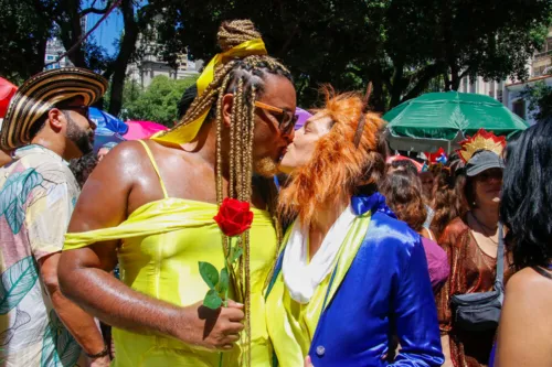 O destaque do dia foi o casal que se fantasiou de Bela e a Fera