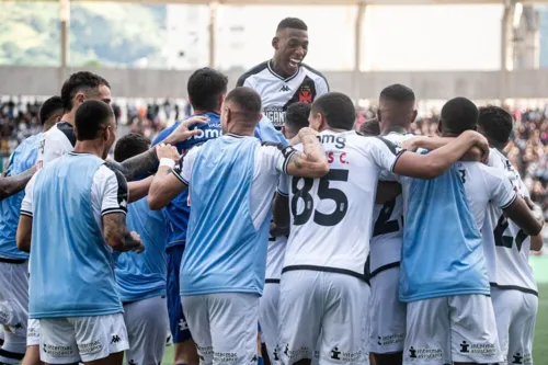 Com a vitória, o Vasco voltou ao G4 do Campeonato Carioca