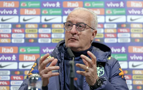 Dorival Júnior fará sua estreia à frente da Seleção Brasileira neste sábado (23)