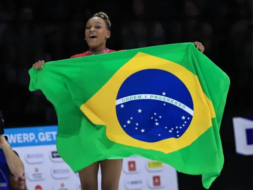 Rebeca Andrade é campeã do salto no Mundial de Ginástica Artística